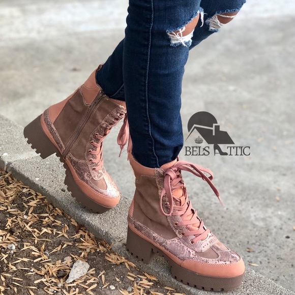 Shoes - Last 1s❤️Platform Lug Sole Taupe & Snake BOOTS
